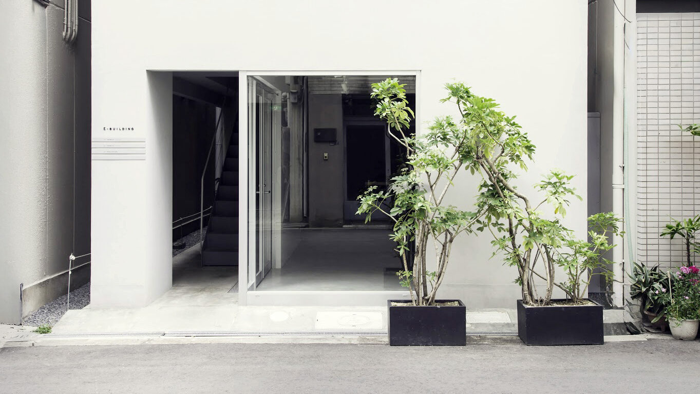 SAFARI SPACE SERVICE